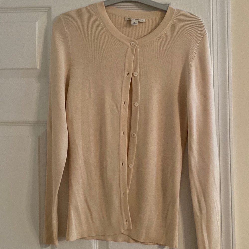 Banana Republic cream cardigan 100 % silk size S